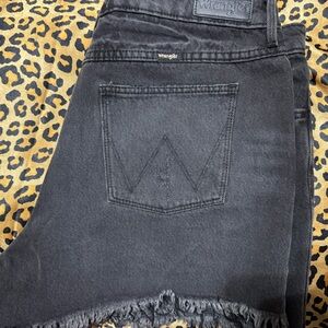 Wrangler Women's Black Cropped Jeans